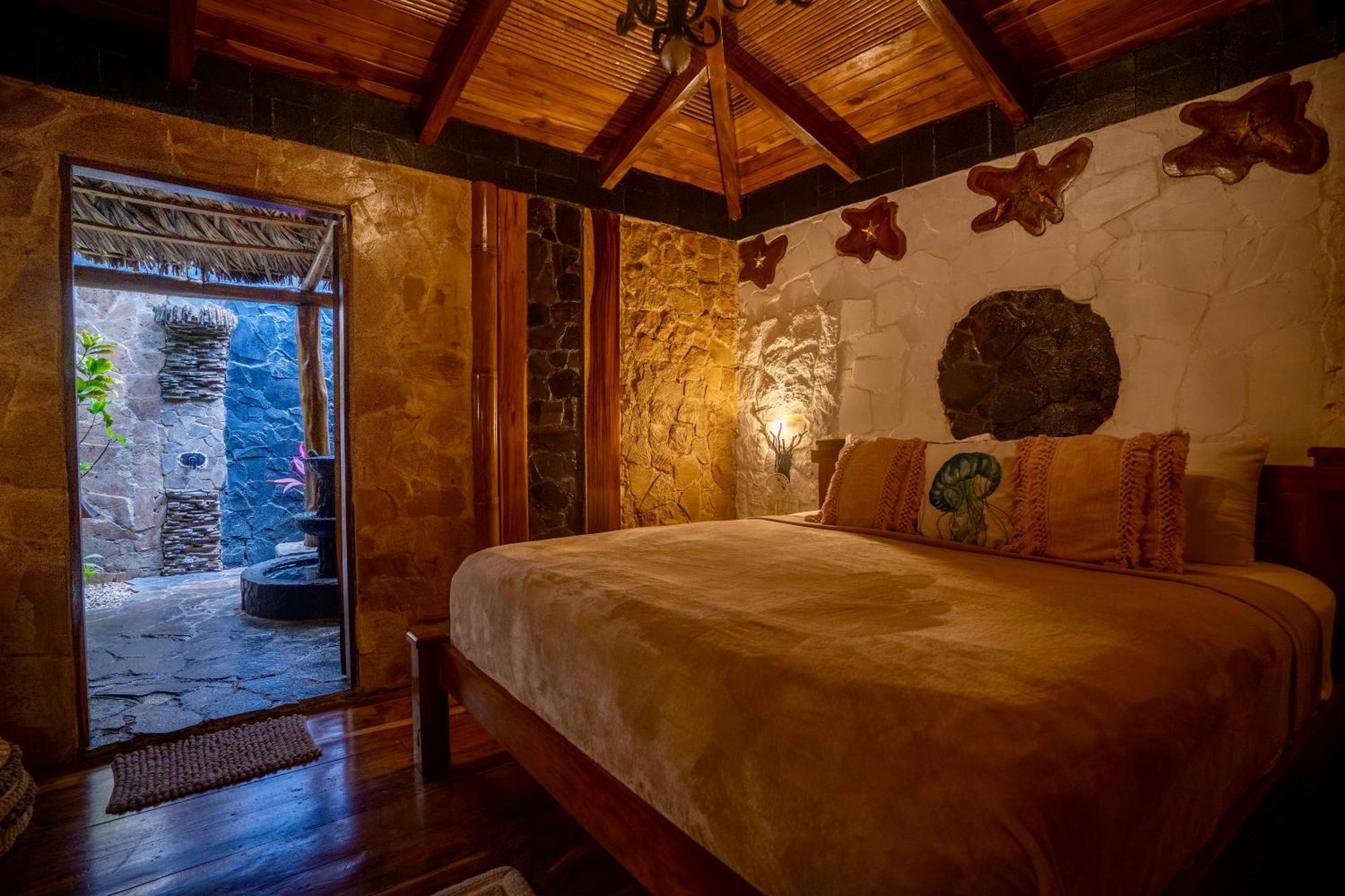 Ocho Artisan Bungalows (Adults Only) Tamarindo Buitenkant foto
