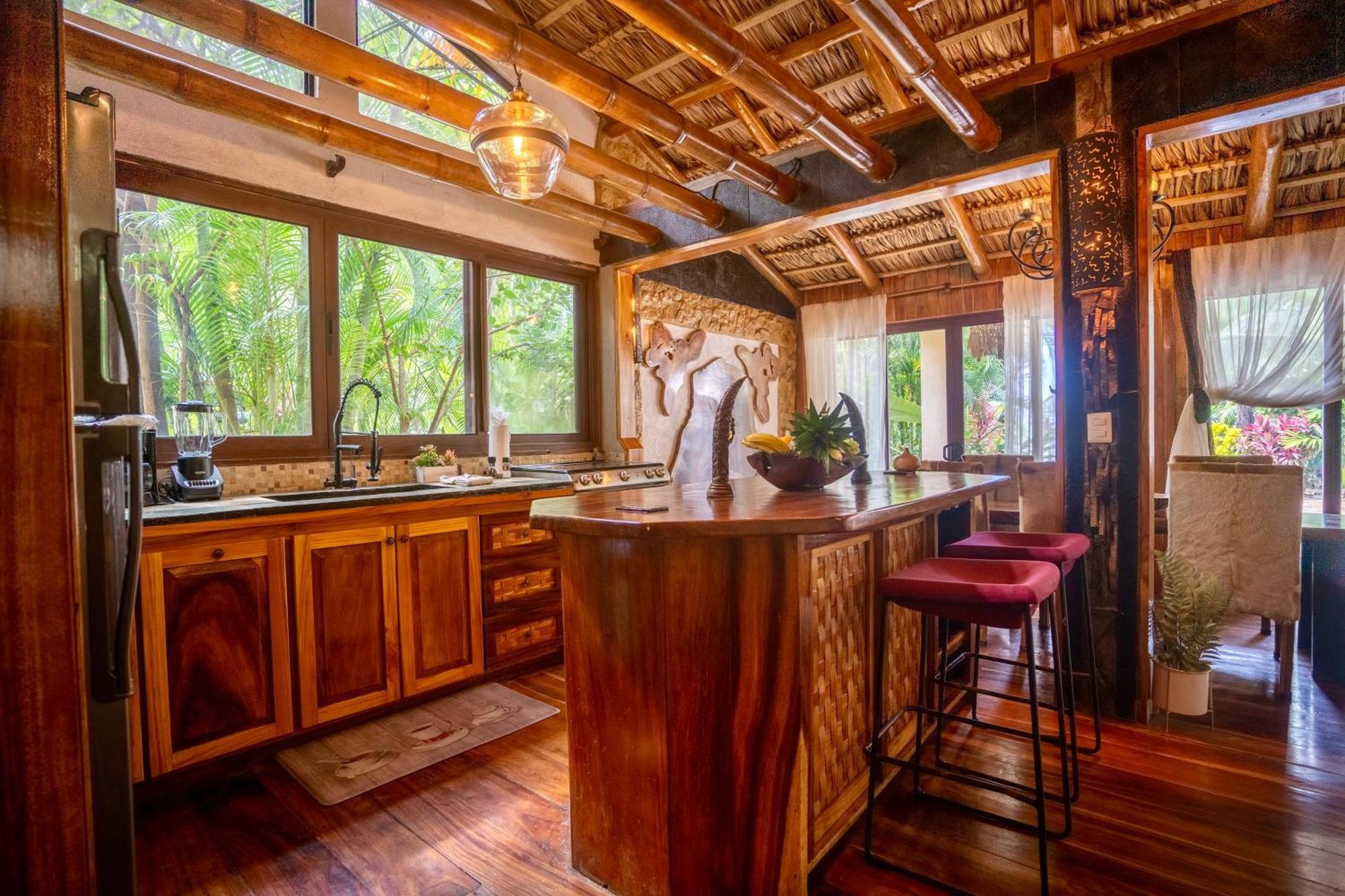 Ocho Artisan Bungalows (Adults Only) Tamarindo Buitenkant foto