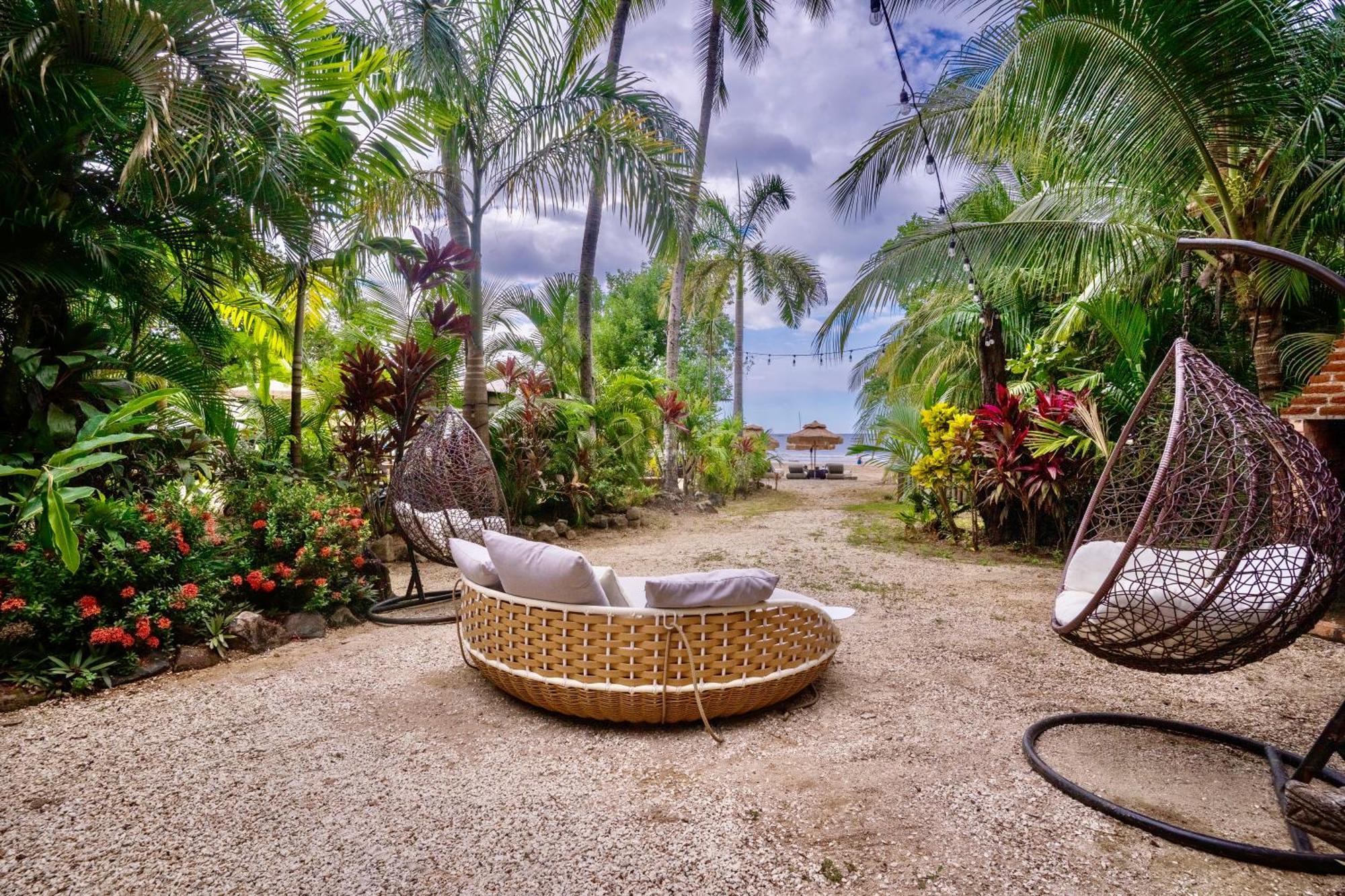 Ocho Artisan Bungalows (Adults Only) Tamarindo Buitenkant foto