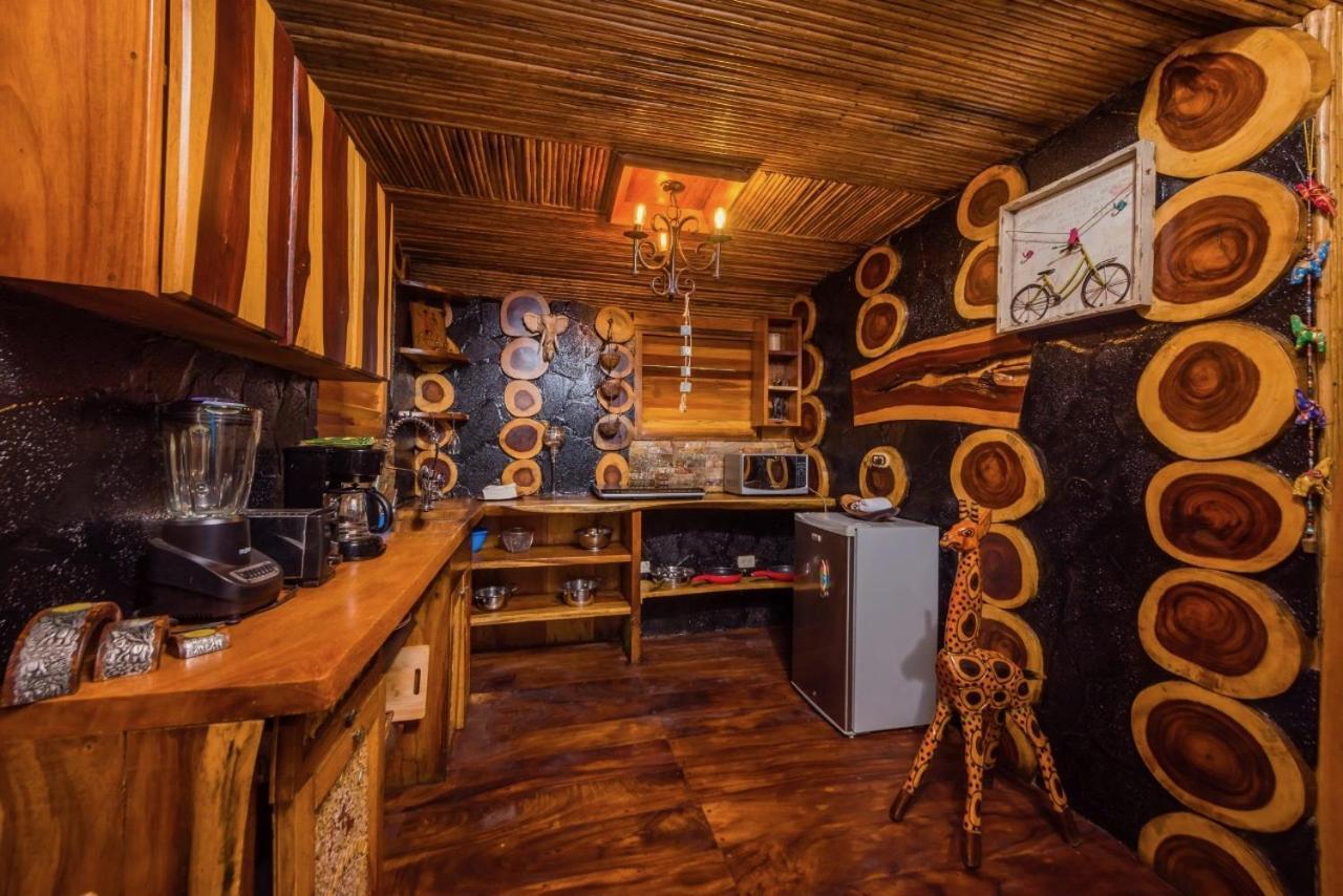 Ocho Artisan Bungalows (Adults Only) Tamarindo Buitenkant foto
